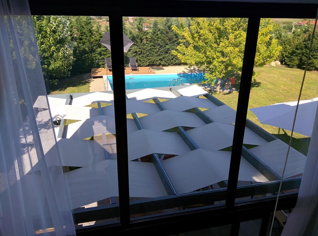 Sunny Sani Luxury Villas Стая снимка
